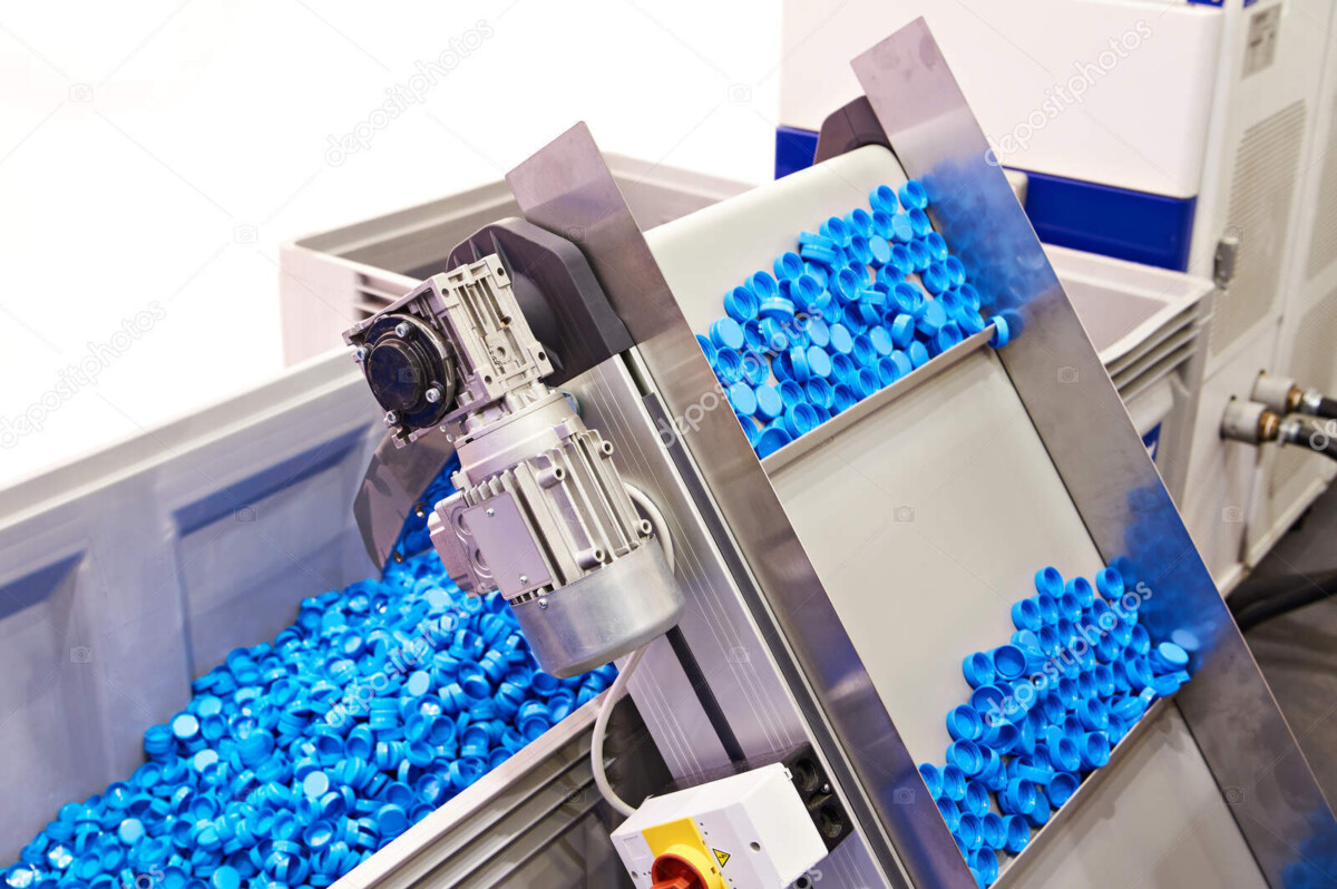 plastic bottle cap conveyor